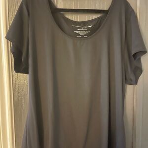 Universal Standard Black Short Sleeve Tee